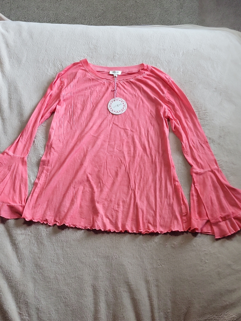 NWT- Umgee Coral Pink Bell Sleeve Long-Sleeve Tee💥💥💥
